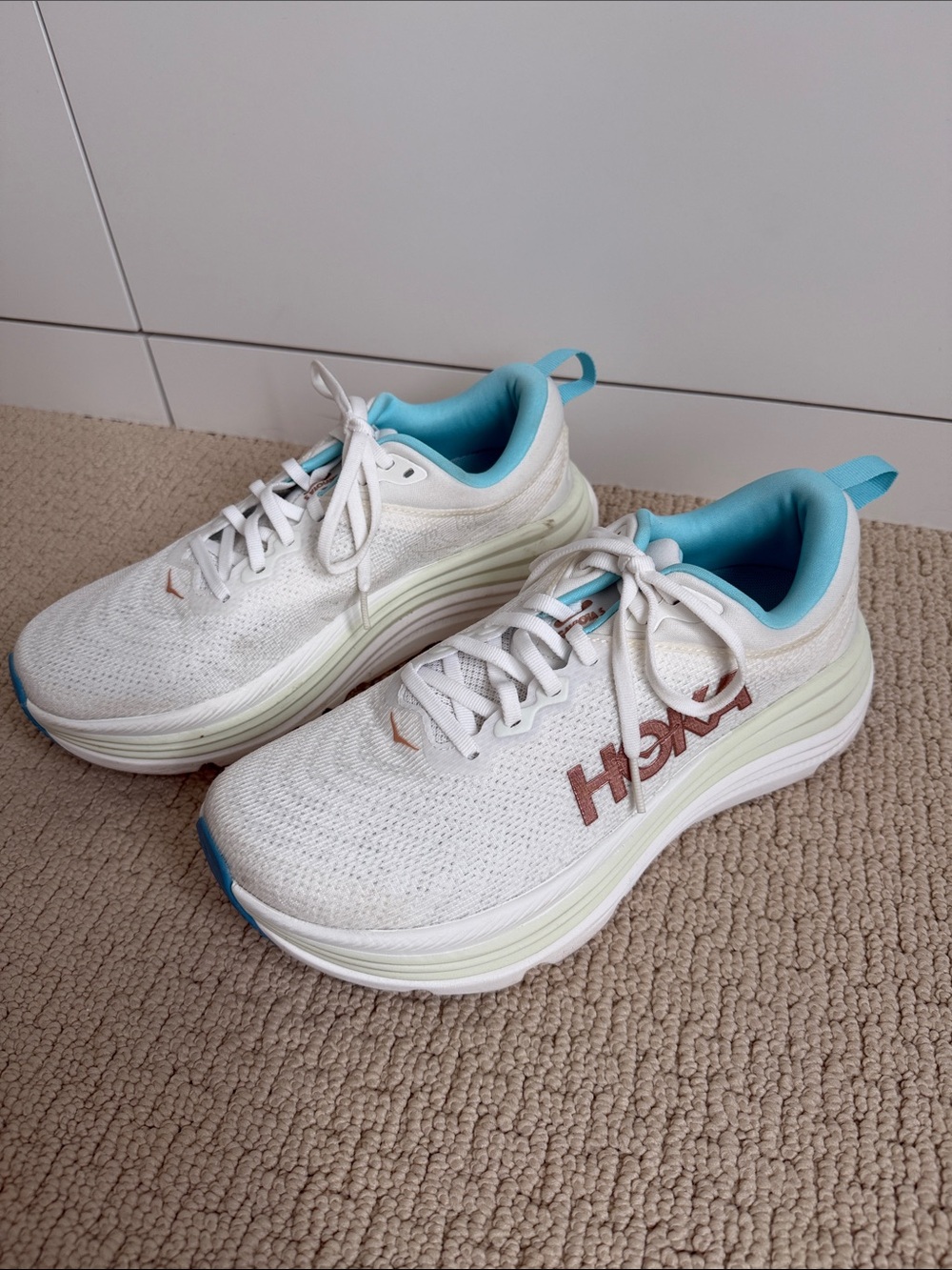 Hoka Bondi 8 Frost/Rose Gold Women’s Sneakers Size 9.5